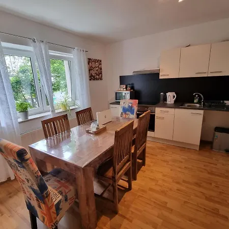 Stay And Work In Salzburg Apartment * Salisburgo